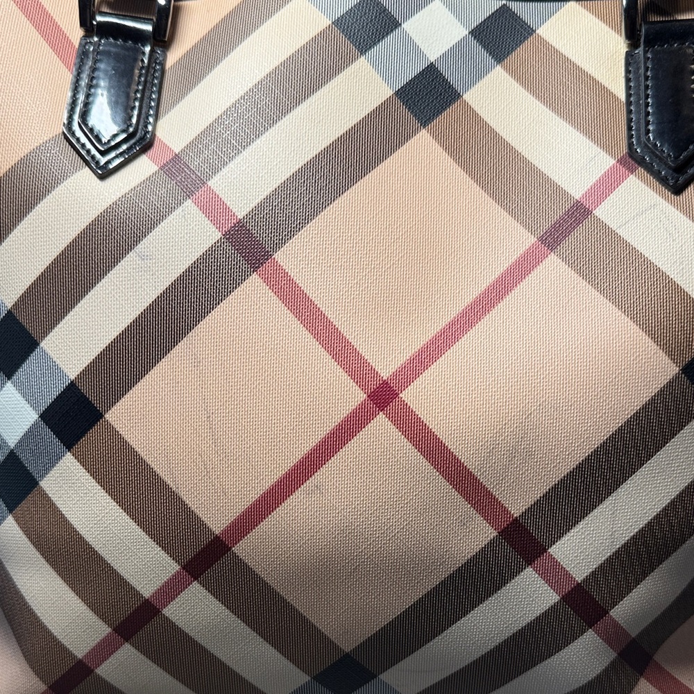 Burberry Beige and Black Checkered Tote - Picture 6 of 11